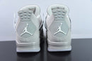 Air Jordan 4 Frozen Moments