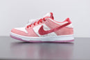 Nike SB Dunk Low Strangelove