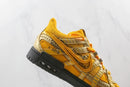 Off-White x Nike Air Rubber Dunk University Gold