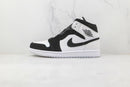 Air Jordan 1 Mid SE Diamond