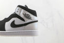 Air Jordan 1 Mid SE Diamond